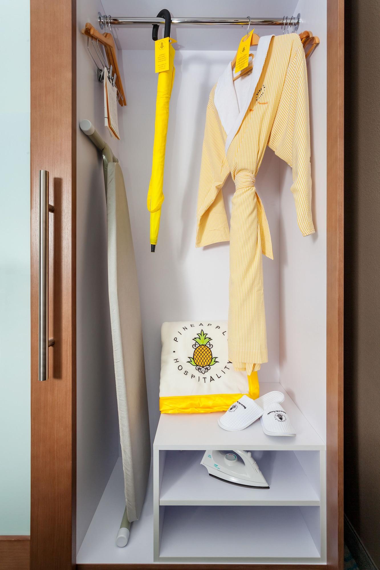 Staypineapple, University Inn, University District Seattle Ngoại thất bức ảnh